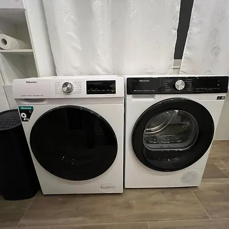 Vipstay Stilvolles 65m2 Mit Terasse, Kostenlosen Parkplatz Und Wlan, Nah Zu Sap, Mlp, Heidelberg, Museum Sinsheim, Motodrom Hockenheim Usw Apartment