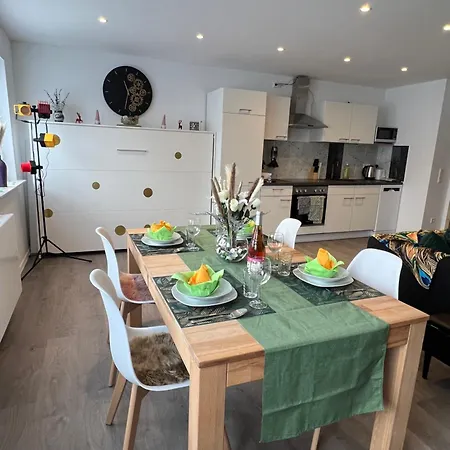 Vipstay Stilvolles 65m2 Mit Terasse, Kostenlosen Parkplatz Und Wlan, Nah Zu Sap, Mlp, Heidelberg, Museum Sinsheim, Motodrom Hockenheim Usw