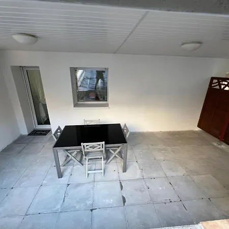 Apartment Vipstay Stilvolles 65m2 Mit Terasse, Kostenlosen Parkplatz Und Wlan, Nah Zu Sap, Mlp, Heidelberg, Museum Sinsheim, Motodrom Hockenheim Usw